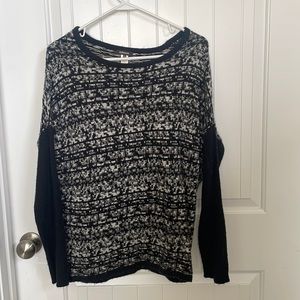 S/M oversized Kerisma sweater. Good condition.